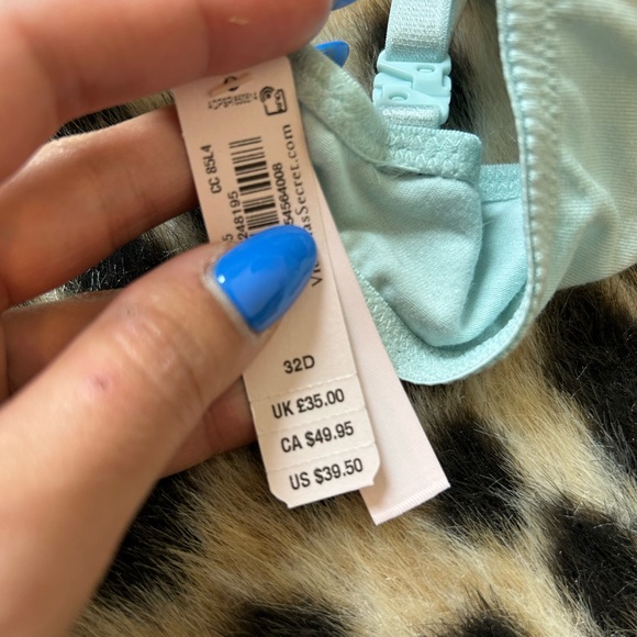 NWT Baby Blue Flower Lace Victoria’s Secret Push-Up Bra - Picture 3 of 4